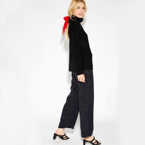 NWT Callahan Black Cora Turtleneck Sweater Size XS - Picture 3 of 6